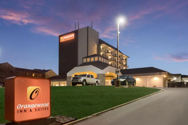 Photo 1 - Orangewood Inn & Suites Kansas City Airport