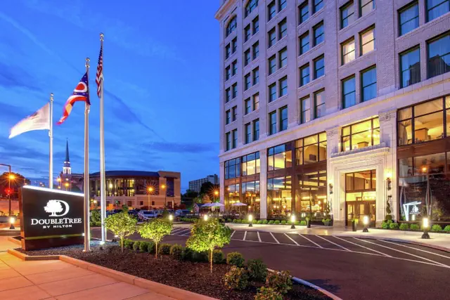 Photo 1 - Doubletree By Hilton Youngstown Downtown