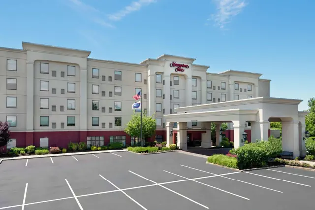 Photo 1 - Hampton Inn South Plainfield-Piscataway