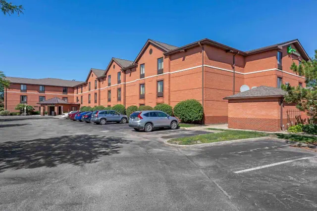 Photo 1 - Extended Stay America Suites - Cleveland - Middleburg Heights