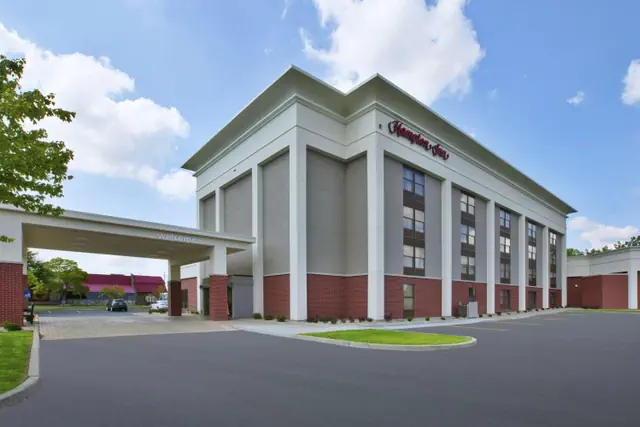 Photo 1 - Hampton Inn Toledo-South/Maumee