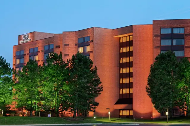 Photo 1 - DoubleTree by Hilton Lisle Naperville