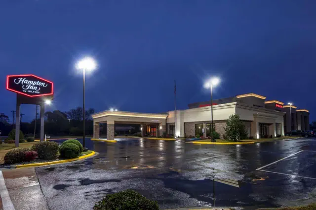 Photo 1 - Hampton Inn Arkadelphia