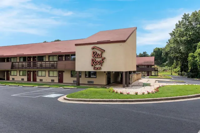 Photo 1 - Red Roof Inn Hickory