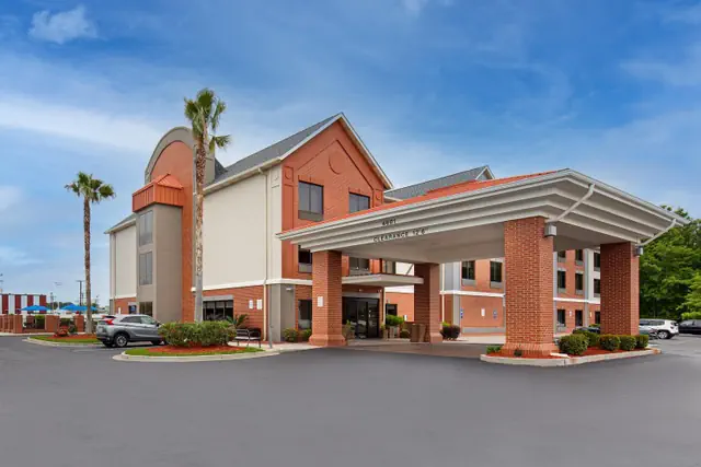 Photo 1 - Holiday Inn Express Savannah South I-95 Richmond Hill by IHG
