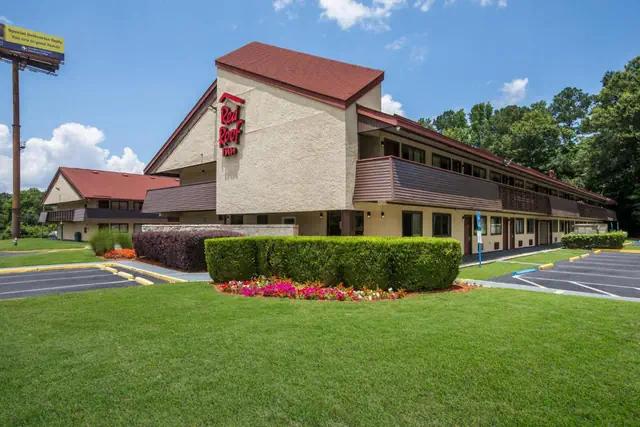 Photo 1 - Red Roof Inn Atlanta South - Morrow