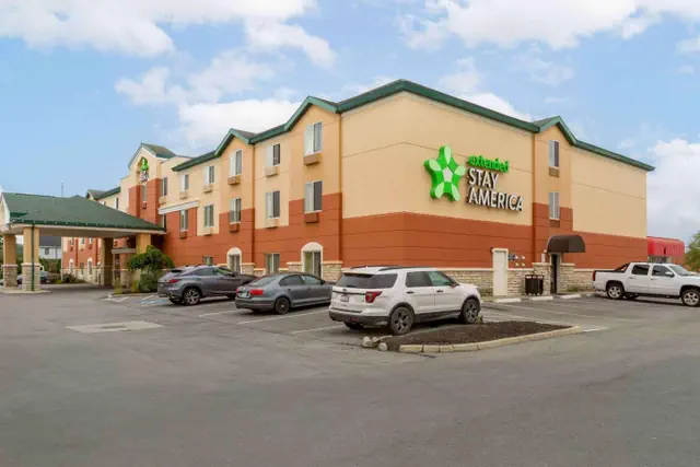 Photo 1 - Studio 6 Extended Stay Findlay Tiffin Avenue OH