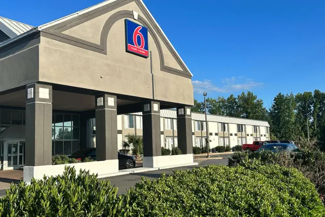 Photo 1 - Motel 6 Rock Hill SC