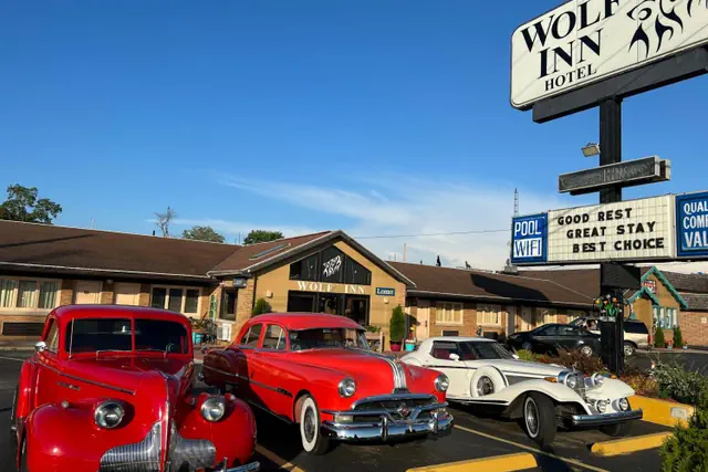 Photo 1 - Wolf Inn Hotel