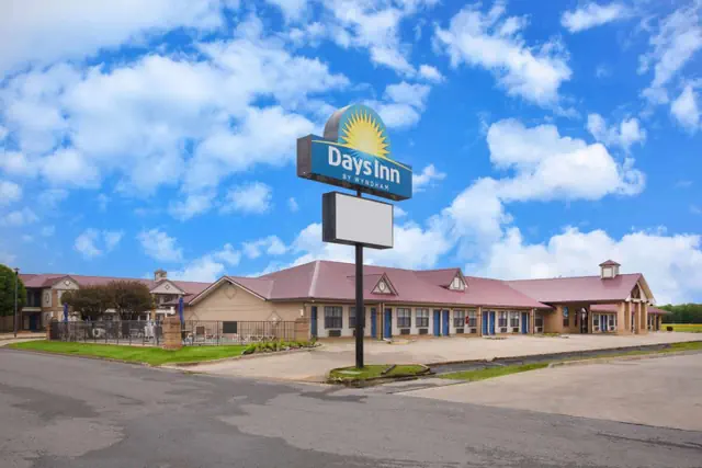 Photo 1 - Days Inn by Wyndham Lonoke