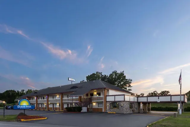 Photo 1 - Days Inn by Wyndham Queensbury/Lake George