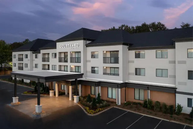 Photo 1 - Courtyard by Marriott Dothan