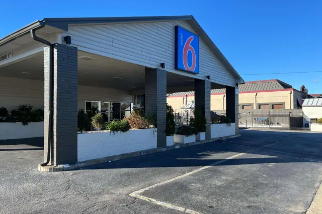 Photo 1 - Motel 6 Greenville, NC ECU Medical Center