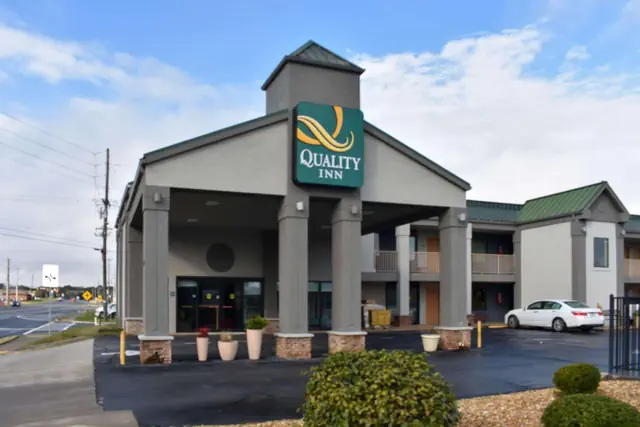 Photo 1 - Quality Inn Calhoun North I-75