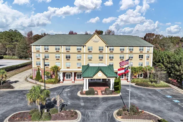 Photo 1 - Country Inn & Suites by Radisson, Braselton, GA