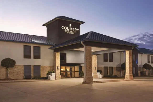 Photo 1 - Country Inn & Suites by Radisson, Bryant Little Rock , AR