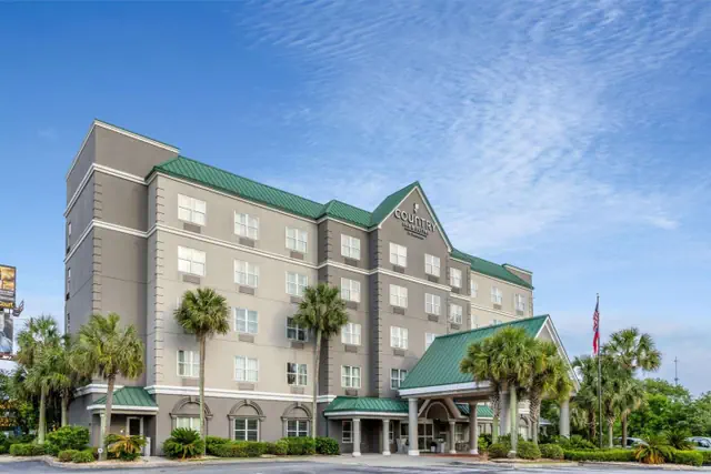 Photo 1 - Country Inn & Suites by Radisson, Valdosta, GA