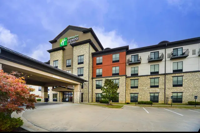 Photo 1 - Holiday Inn Express Conway by IHG