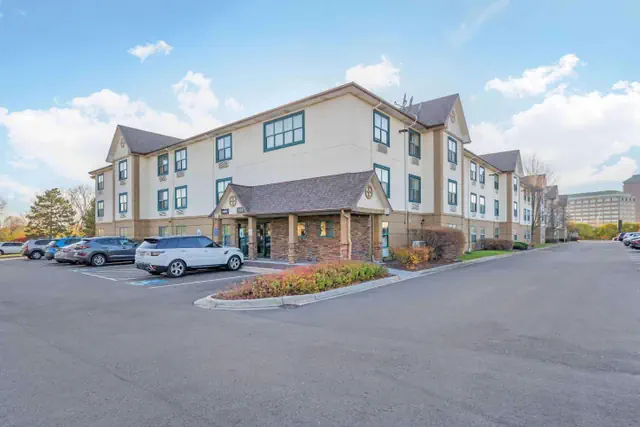 Photo 1 - Extended Stay America Select Suites - Chicago - Downers Grove