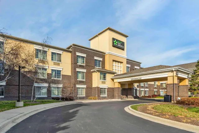 Photo 1 - Extended Stay America Select Suites - Chicago - Lombard - Oakbrook