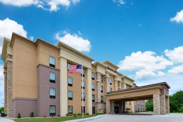 Photo 1 - Hampton Inn Iowa City/University Area