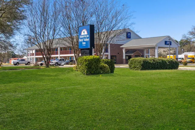 Photo 1 - Americas Best Value Inn Edenton