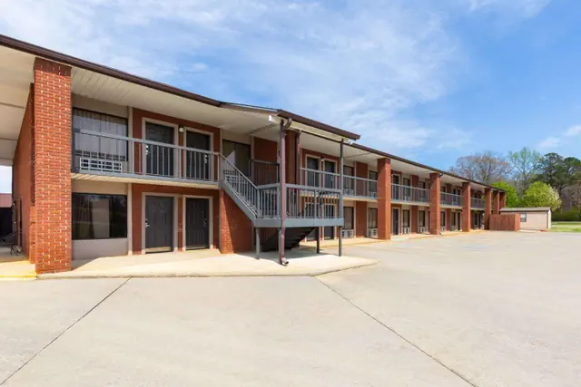 Photo 1 - Days Inn by Wyndham Childersburg