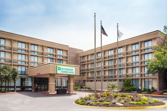 Photo 1 - Wyndham Garden Schaumburg Chicago Northwest