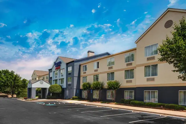 Photo 1 - Fairfield Inn & Suites by Marriott Atlanta Alpharetta