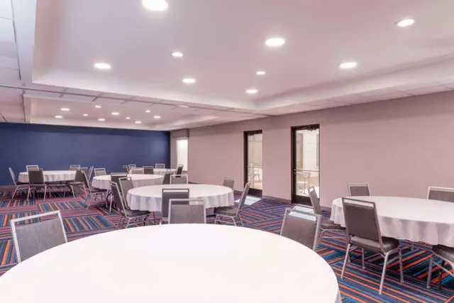 Photo 1 - Hampton Inn & Suites St. Louis-Chesterfield