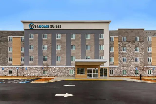 Photo 1 - Everhome Suites Huntsville - Research Park