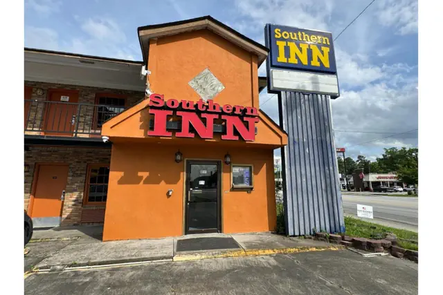 Photo 1 - Southern Inn By OYO Walterboro I-95