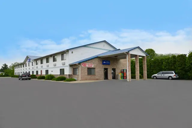 Photo 1 - Americas Best Value Inn Champaign