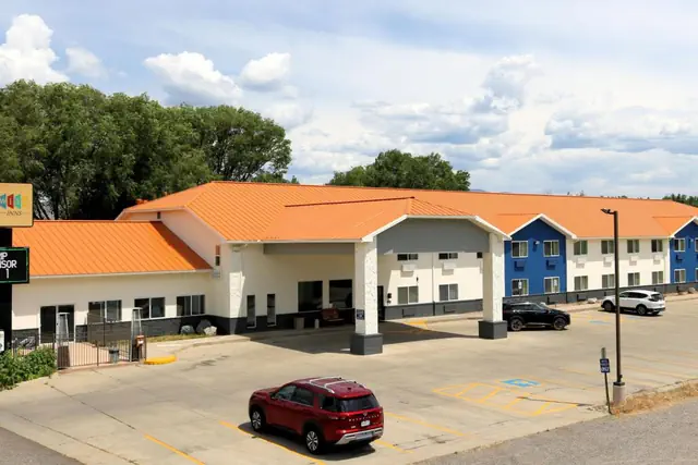 Photo 1 - Best Western Montrose Inn