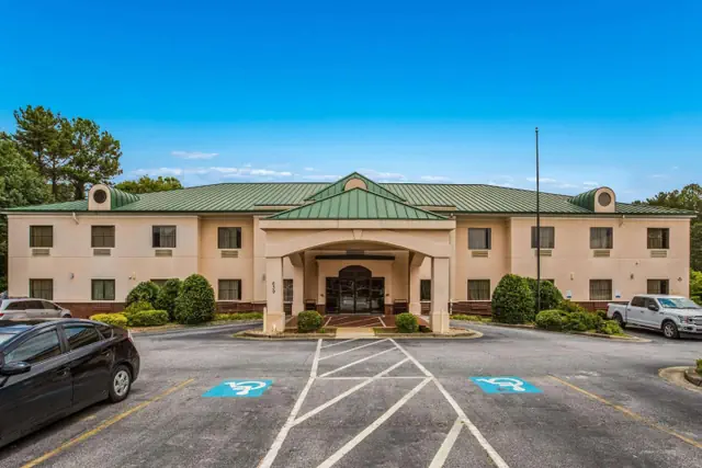 Photo 1 - Econo Lodge Inn & Suites Marietta near Dobbins ARB