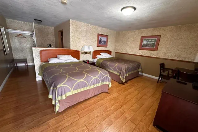 Photo 1 - budget inn