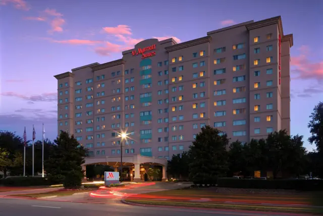 Photo 1 - Dallas Marriott Suites Medical/Market Center