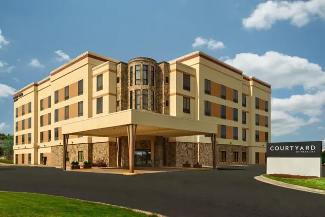 Photo 1 - Courtyard by Marriott Atlanta Conyers