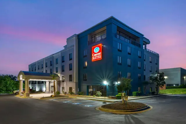 Photo 1 - Comfort Suites Atlanta Airport