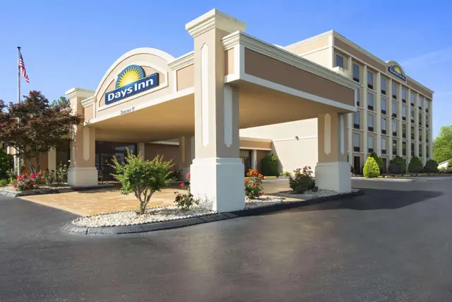 Photo 1 - Days Inn by Wyndham Rome Downtown