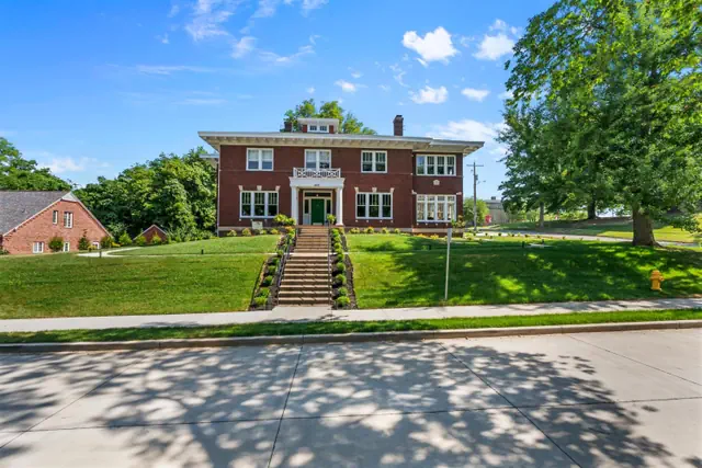 Photo 1 - Rockwood Inn