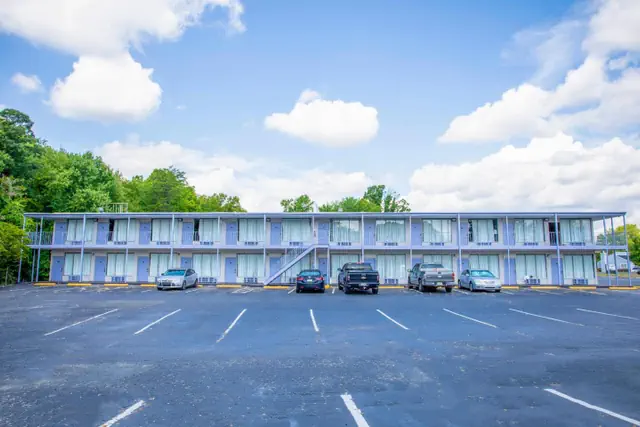 Photo 1 - OYO Inn Kernersville