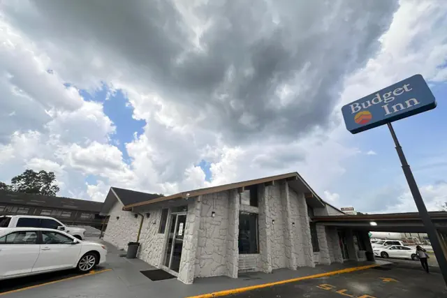 Photo 1 - Budget Inn
