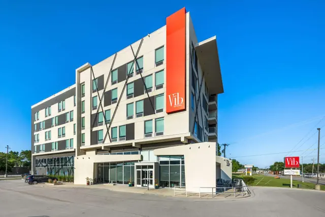 Photo 1 - Vīb Best Western Springfield