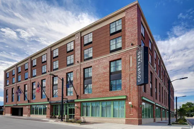 Photo 1 - Courtyard by Marriott Manhattan Aggieville