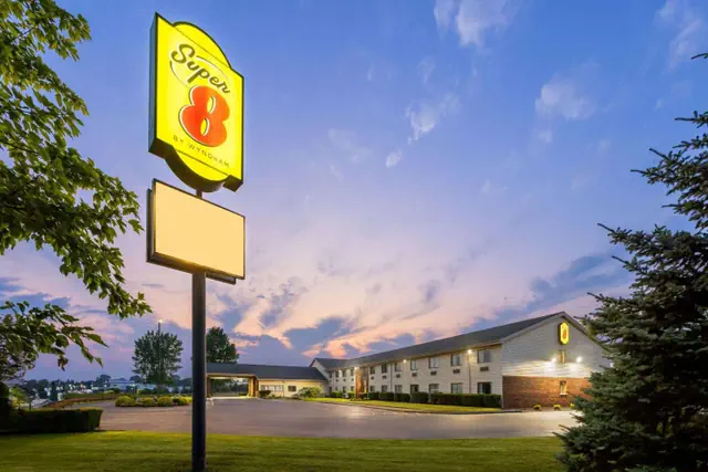 Photo 1 - Super 8 by Wyndham Henrietta/Rochester Area