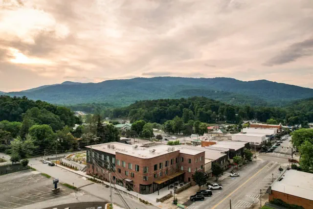 Photo 1 - Bridge Creek Inn