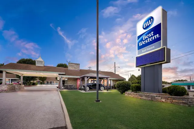 Photo 1 - Best Western Route 66 Rail Haven