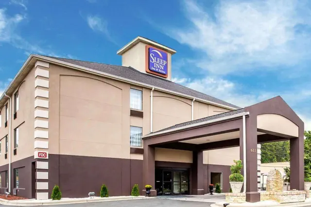 Photo 1 - Clarion Pointe Albemarle
