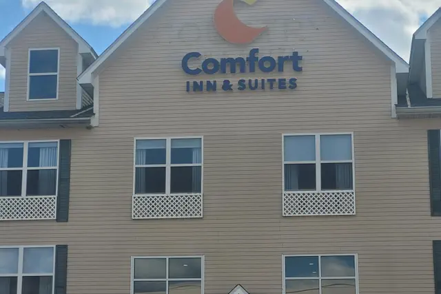 Photo 1 - Comfort Inn & Suites Dothan Northside Plaza